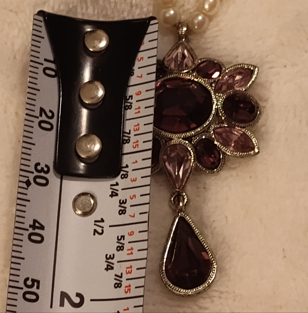 Vintage! Elegant Pearl and Purple Gemstone Jewelry Set - Picture 7 of 10